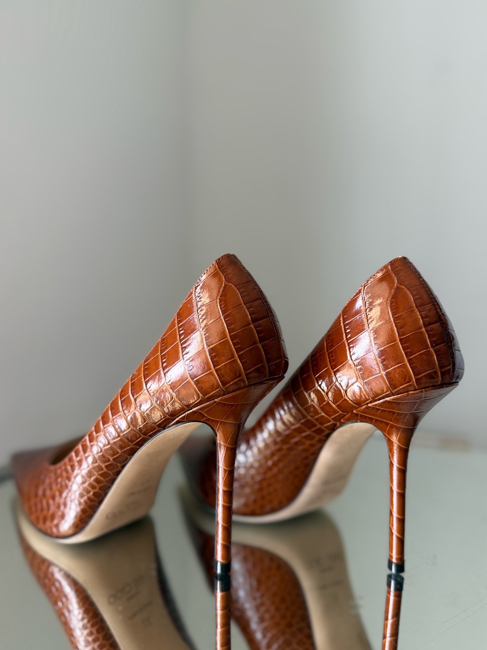 Like new Jimmy Choo Brown Love Crocodile Embossed Heeled Pumps $895 37 - Picture 11 of 13